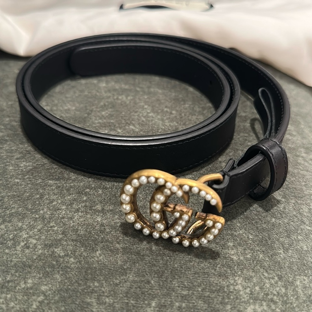 GUCCI GG MARMONT THIN BELT WITH PEARLS
